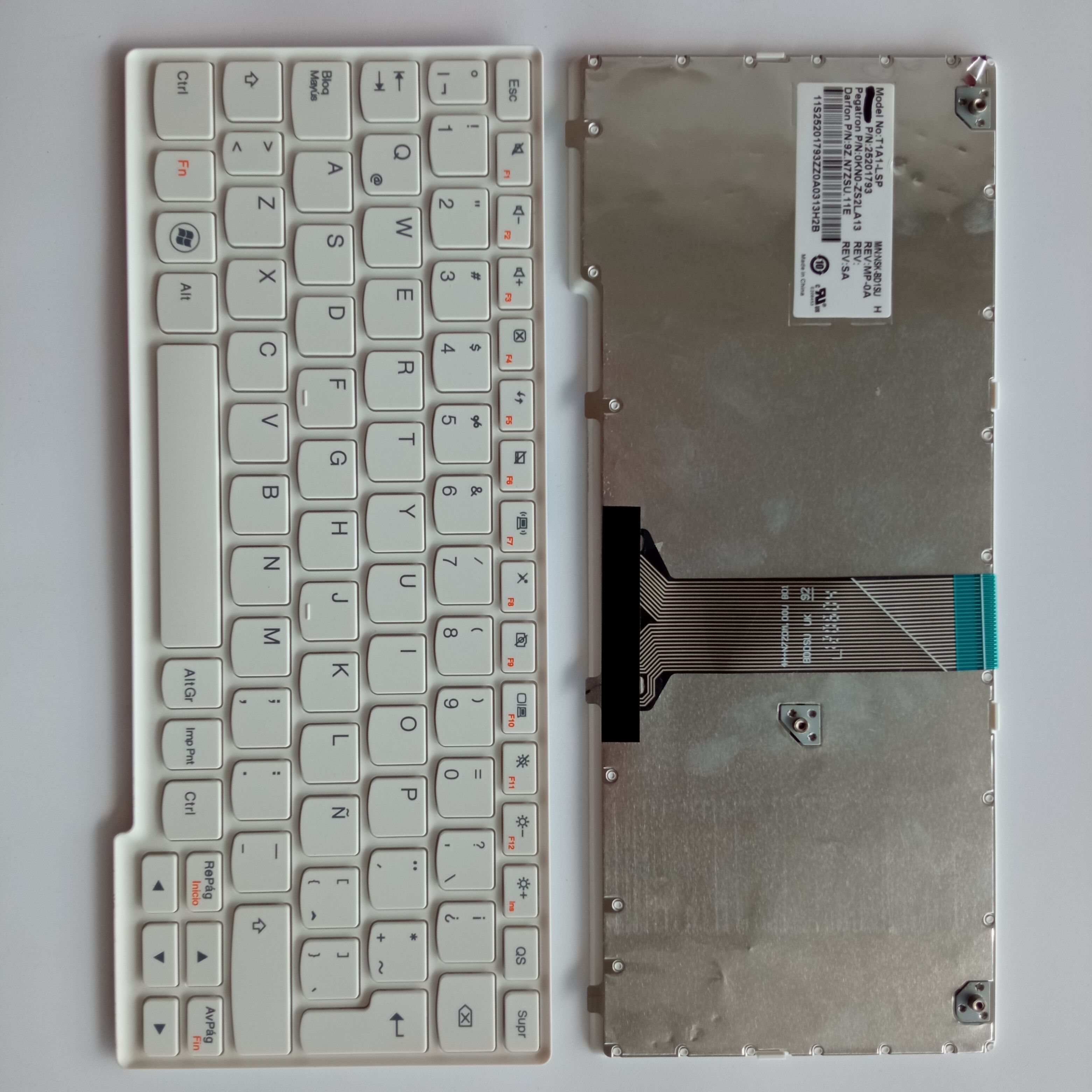 Picture of New Replacement Laptop Keyboard For LENOVO S110/S206 WHITE FRAME BLACK LA Layout